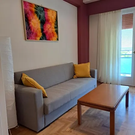 υannas House Near Fix Apartment